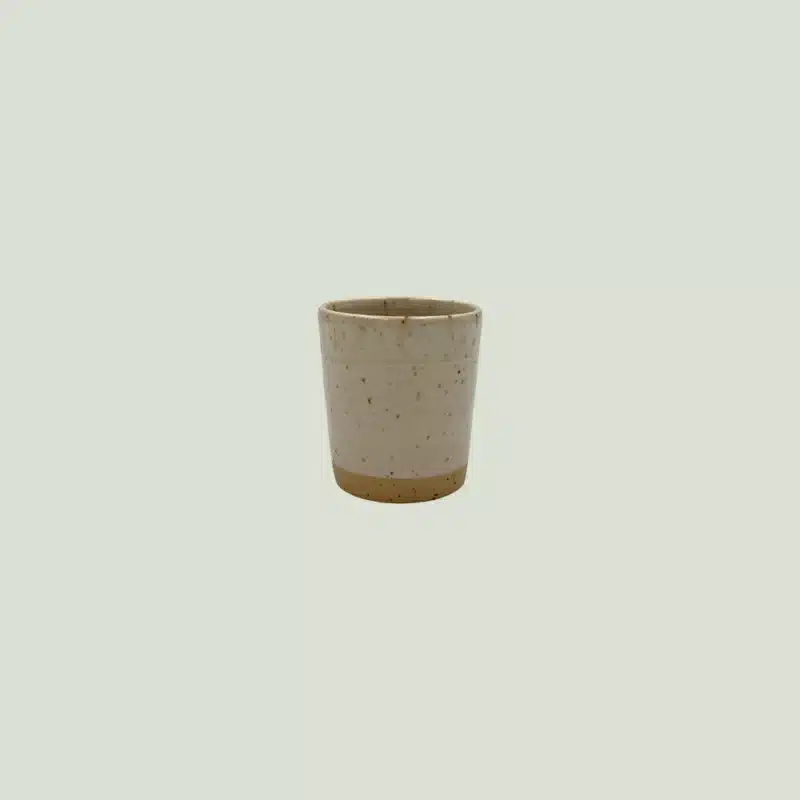 Ø-kop Espresso fra Bornholms Keramikfabrik i farven 'Creamy White'