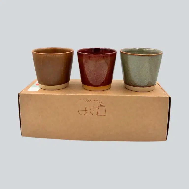 3 ikoniske Ø-kopper fra Bornholms Keramikfabrik på gaveæske