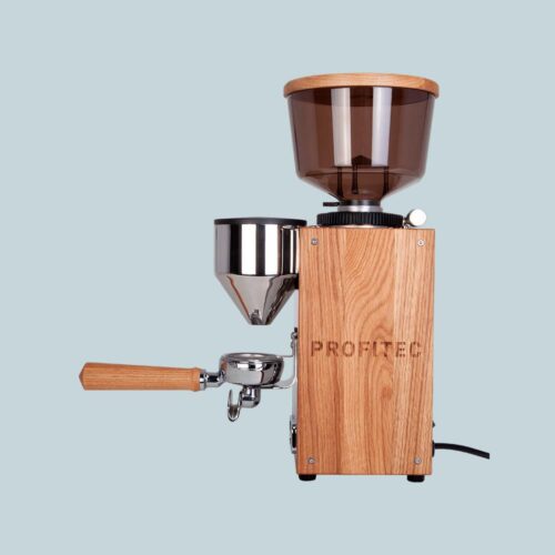 Profitec Pro64 kværn med paneler og låg i American Oak set fra siden
